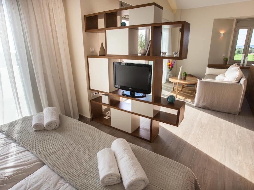 Abelia Luxurious Villas Finikounta Ngoại thất bức ảnh