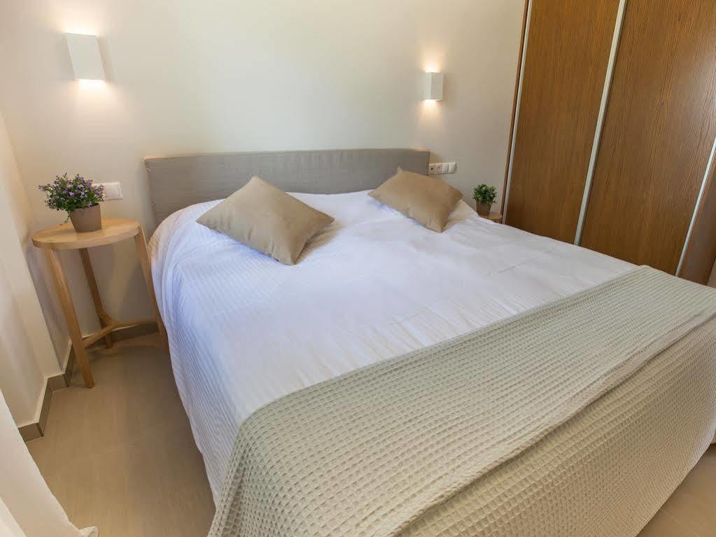 Abelia Luxurious Villas Finikounta Ngoại thất bức ảnh